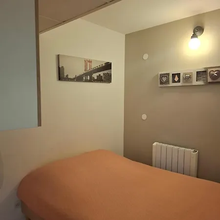 Apartment 3 Pieces Piscine Proche Et